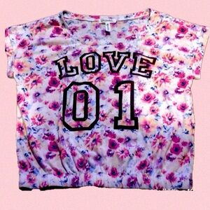🍒5-$50 Floral Short Sleeve Shirt 
Aeropostale “Love” Sz Medium Tee
Like New